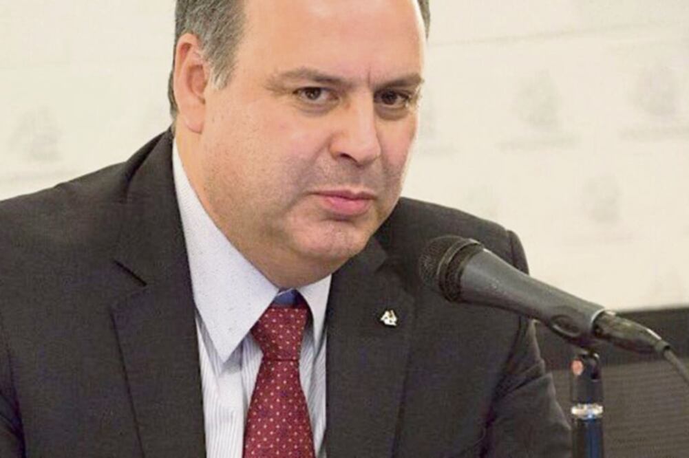 “El modelo de coordinación fiscal requiere modernizarse, considerando la realidad actual del país y la pluralidad política” GUSTAVO DE HOYOS Presidente de la Coparmex