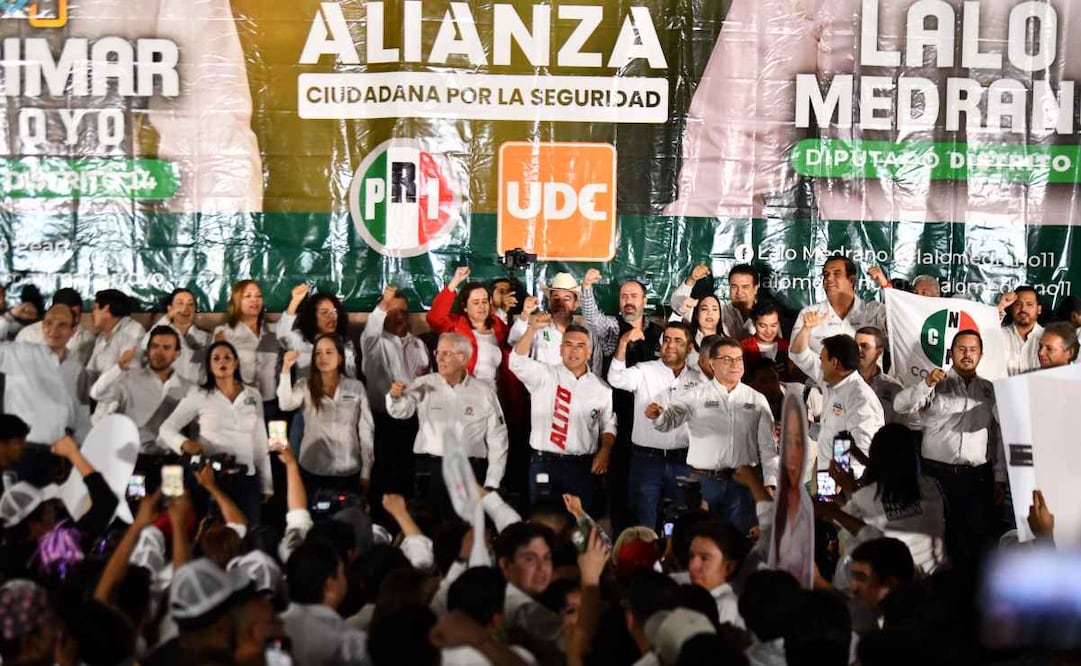 El dirigente nacional del PRI, Alejandro Moreno, durante el arranque de las campañas con dirección a las elecciones de Coahuila en junio. Foto: X @alitomorenoc