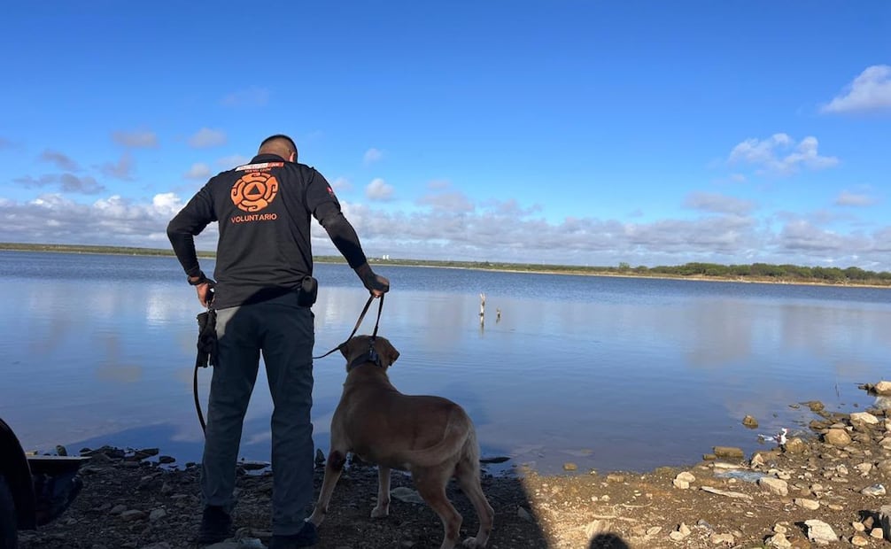 Protección Civil de Nuevo León recibió el reporte a las 6:17 horas y desplegó personal de rescate, incluido el grupo Axolotes y la Manada K-9. Foto: Protección Civil Estatal