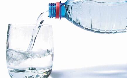 ¿Qué le pasa a nuestro cuerpo si no bebemos agua?