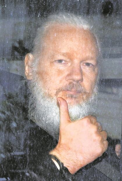 El Foco: Paty y Quico, a la final del torneo Barbosa Negacionistas