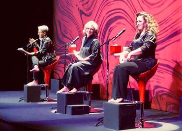 Angélica María y Angélica Vale hablan de vaginas en el escenario