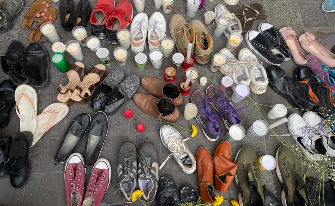 Colectivos, familiares y civiles, se manifiestan frente a palacio de gobierno en Guadalajara (15/03/2025). Foto: Valente Rosas / EL UNIVERSAL
