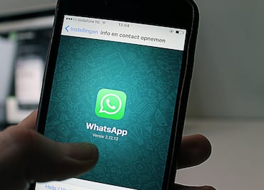 Cómo restaurar mensajes y fotos de la papelera de WhatsApp