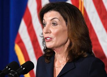 Tras tiroteo en Nueva York, gobernadora pide al Congreso prohibir las armas de asalto; "ha llegado el momento de actuar", afirma