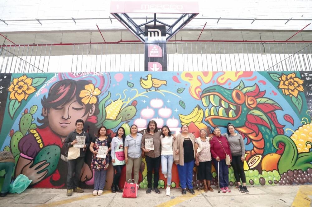 El grupo, ahora conformado por mujeres representantes de nueve mercados, gestiona proyectos junto con el Programa de Espacio Público de Casa Talavera y otras organizaciones. Fotos: DIEGO SIMÓN SÁNCHEZ.