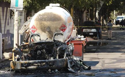 Se incendia pipa de gas LP en fraccionamiento de Culiacán; desalojan a familias