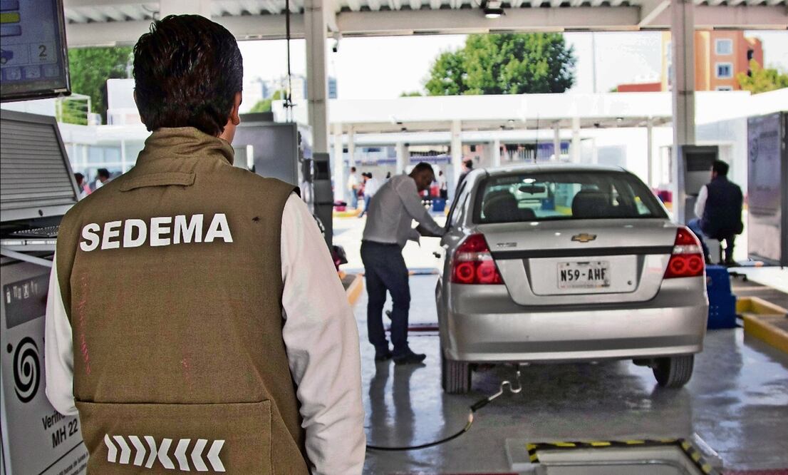 Los automóviles con holograma 1, con terminación de placas non  no circulan el primero y tercer sábado de mes. Foto: archivo/EL UNIVERSAL
