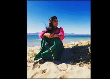 Adrián Uribe y Consuelo Duval mienten; producción aún debe dinero a lancheros de etnia Seri, dice activista