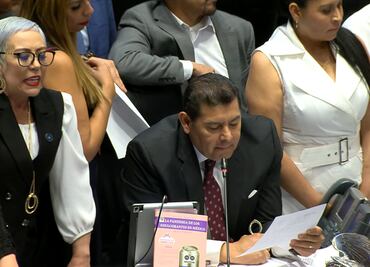 Aclara presidente del Senado que corregirá y volverá a presentar iniciativa para desaparecer al Inai