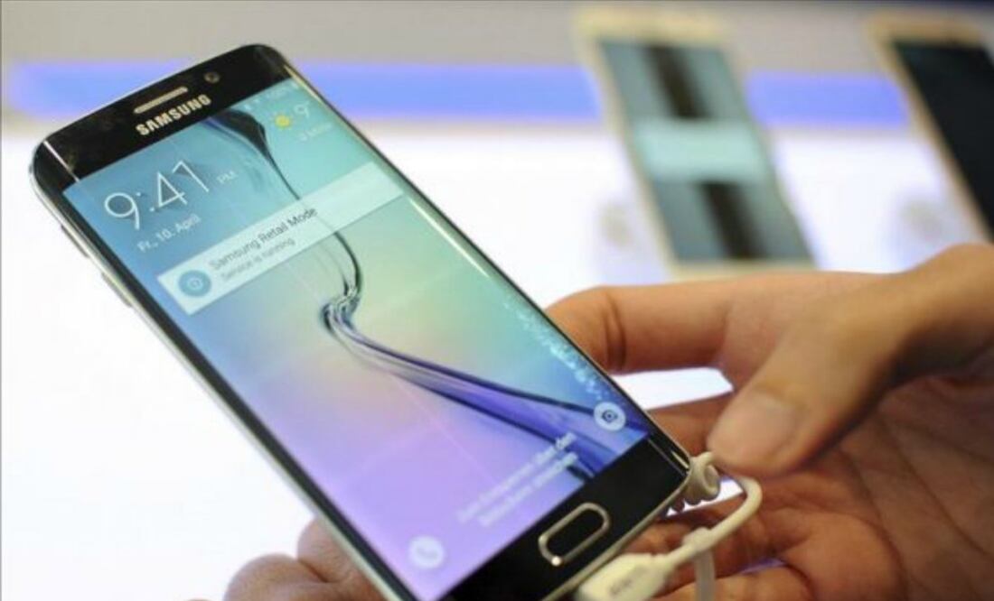 Una vez que se empezó a vender en México se ha convertido en el más vendido en el país en la gama de teléfonos premium