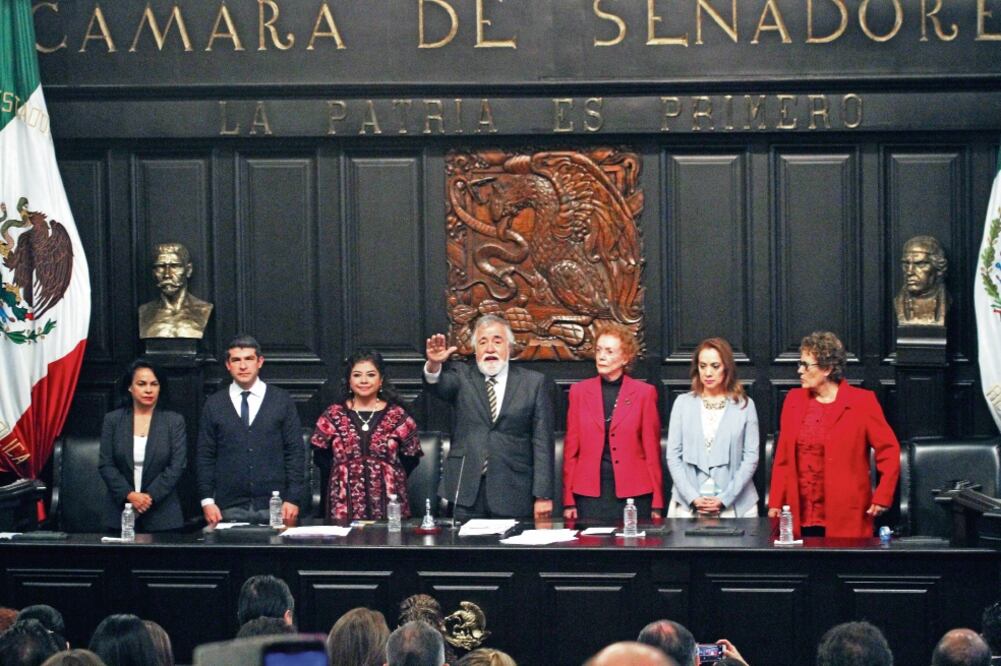 Encinas Rodríguez pertenece a la bancada de diputados constituyentes designados por el jefe de Gobierno de la Ciudad de México, Miguel Ángel Mancera, con los cuales el sol azteca busca formar un bloque (MARÍA JOSÉ MARTÍNEZ. CUARTOSCURO)