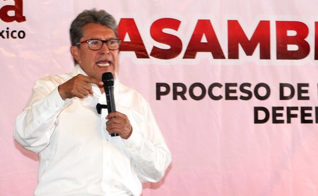 Ricardo Monreal recuerda a Mario Delgado que corresponde a la dirigencia nacional cumplir y hacer cumplir los acuerdos del Consejo Nacional de Morena. Foto: EFE