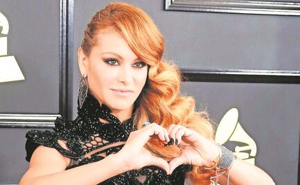 Paulina Rubio manda saludos a Thalía y ofrece pequeño recital virtual