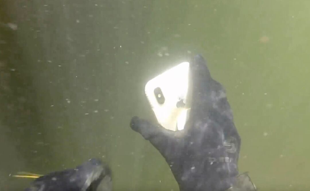 Después de ponerlo a secar, se percató que el dispositivo aún funcionaba