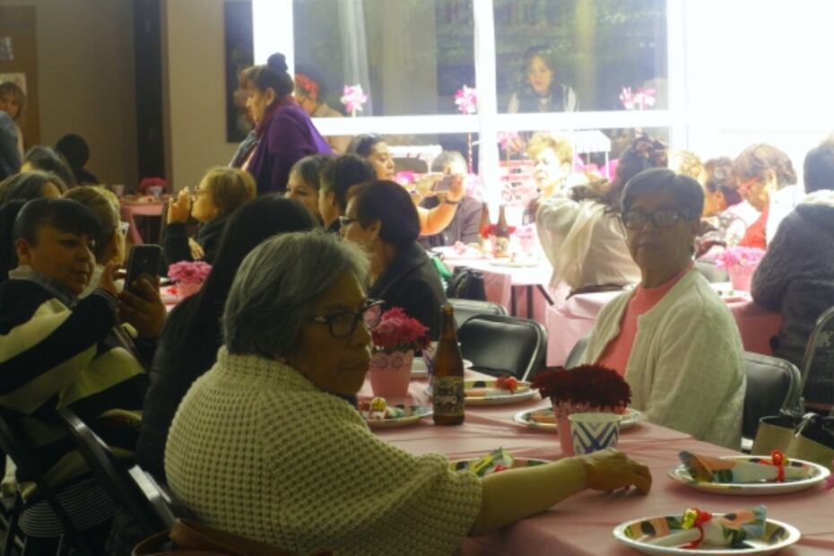 Celebran 10°aniversario de apoyar a pacientes con cáncer de mama
