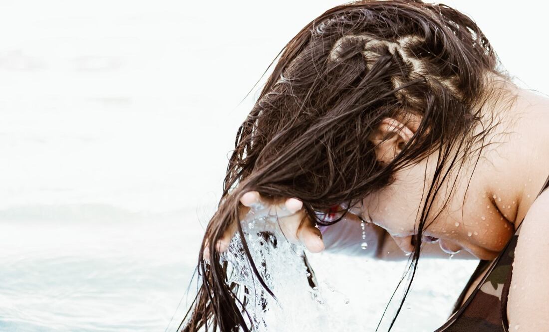 Sujetar tu pelo al entrenar puede evitar que se quiebre / Foto: Unsplash