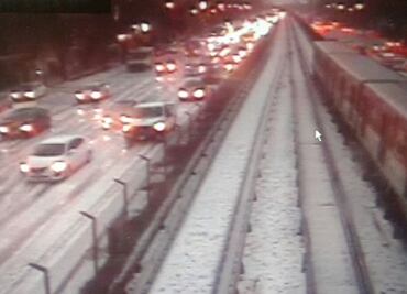Laboran en filtraciones de agua y granizo en el Metro