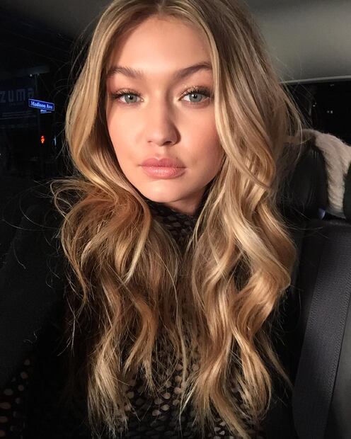 El corte de cabello en capas largas de Gigi Hadid. Foto: Instagram @gigihadid