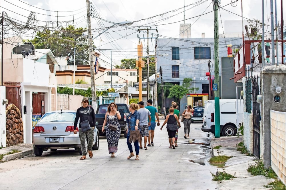 En el centro de Cancún, Quintana Roo, se ubica la comunidad cubana que más ha crecido en los últimos años: concentra la cuarta parte de la población total proveniente de la isla. (Fotos: YADÍN XOLALPA)