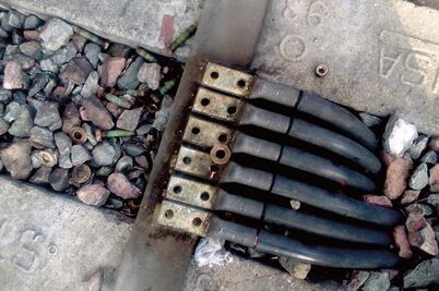 Afecta a 10 mil intento de robo de cable en Metro