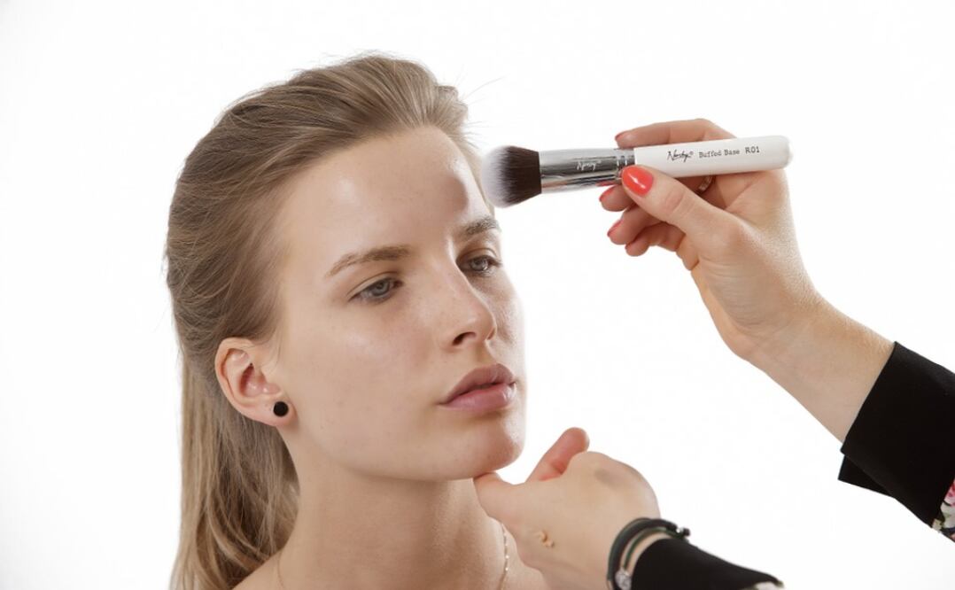 Con esta guía dominarás el tema del maquillaje y lucirás increíble. Foto: Pixabay