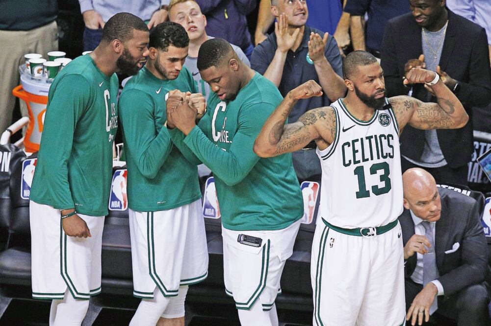 Los Celtics han mostrado mejor trabajo en conjunto y van 2-0. Foto: CJ GUNTHER. EFE