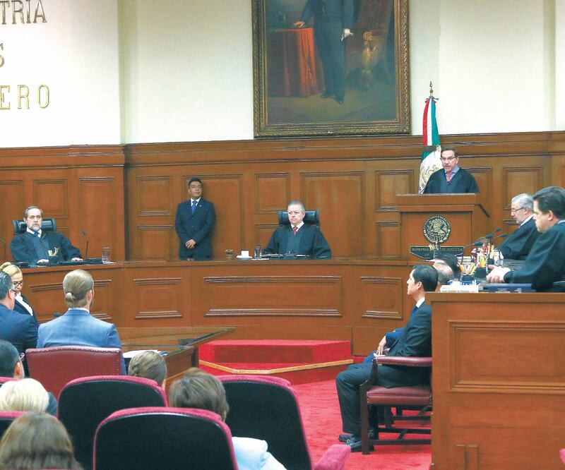El pleno de la SCJN aprobó un criterio que reencauza la controversia constitucional como medio de control de normas y actos. ARCHIVO EL UNIVERSAL