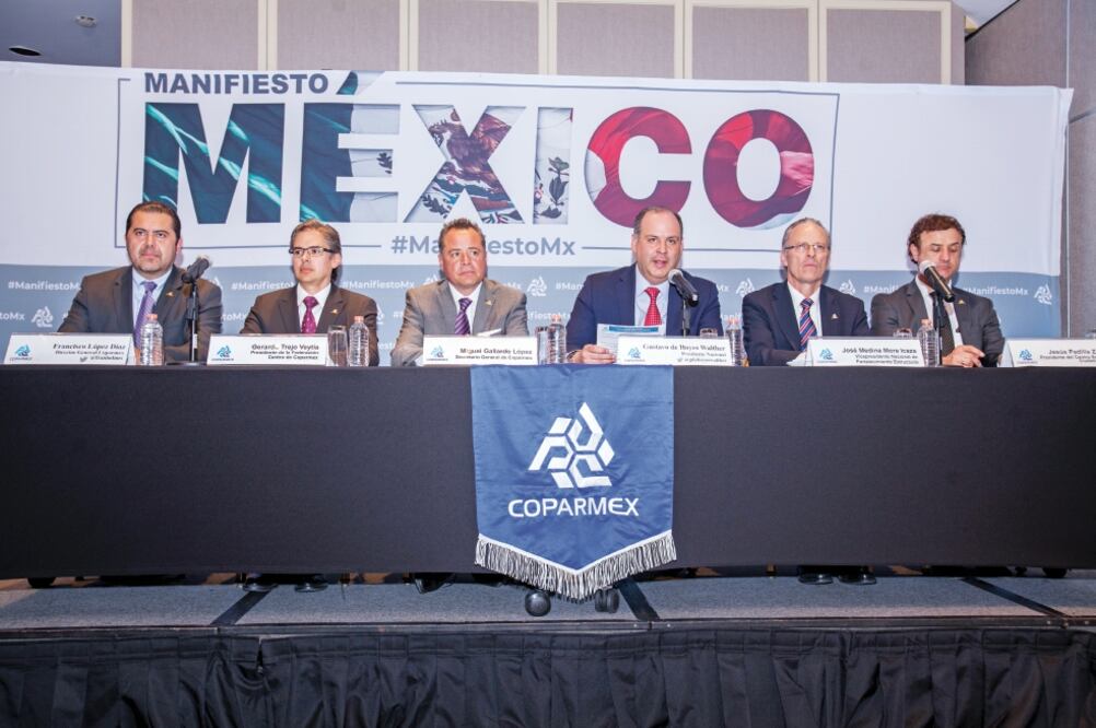 Dirigentes de la Coparmex presentaron el “Manifiesto México”, que incluye siete demandas para los candidatos. (CAMILA MATA. EL UNIVERSAL)