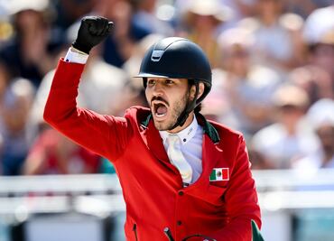 Subteniente Andrés Azcárraga gana torneo ecuestre en Hamburgo, Alemania