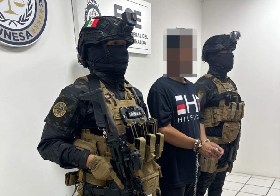 El presunto feminicida de una adulta mayor de ochenta años de edad fue detenido por agentes de investigación. Foto: Especial