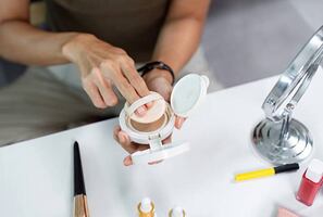 Cómo usar bien una base de maquillaje cushion