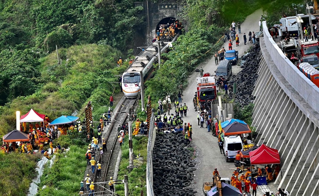 El tren se estaba internando en el túnel de Daqingshui con más de 350 pasajeros a bordo en el momento del siniestro. Foto: AFP