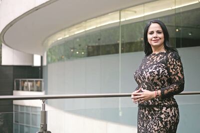 Merodio deja el Senado; esperará convocatoria