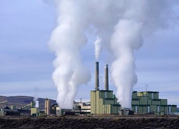 Suprema Corte de EU limita capacidad del gobierno para controlar emisiones de gases de efecto invernadero