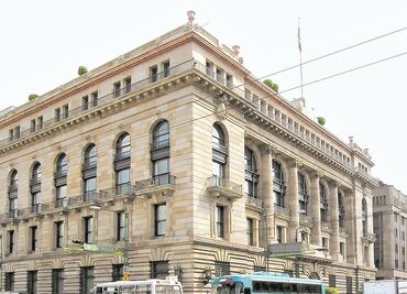 Banxico baja tasa de referencia a 7.50%