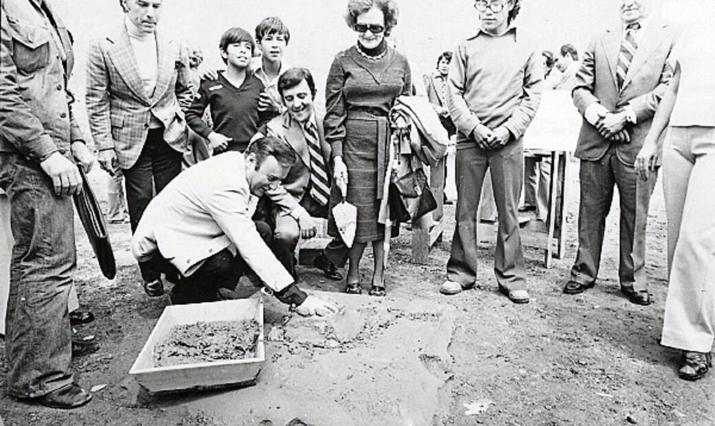 Manolo Fábregas, padre de Rafael, fue pilar del teatro en México. El 16 de mayo de 1977, inauguró el San Rafael. Foto: Archivo / El Universal 
