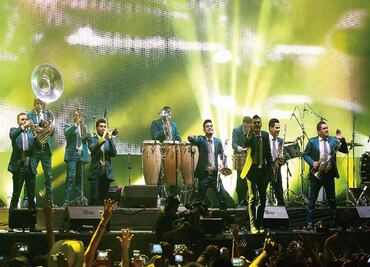 Mexican band El Recodo to give one-of-a-kind drive-in concert in the U.S.