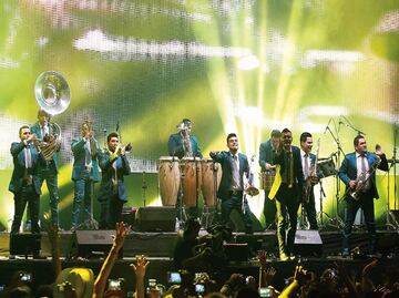 Mexican band El Recodo to give one-of-a-kind drive-in concert in the U.S.