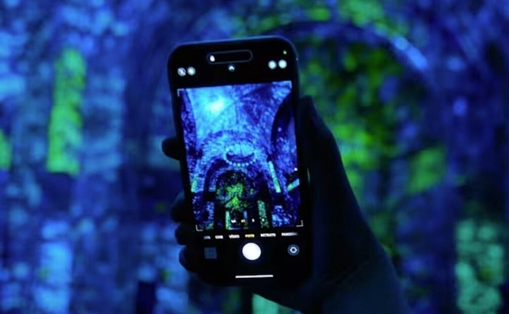 Enlightenment ofrece una experiencia inmersiva única gracias a sus elementos sonoros y visuales. Foto: Fever