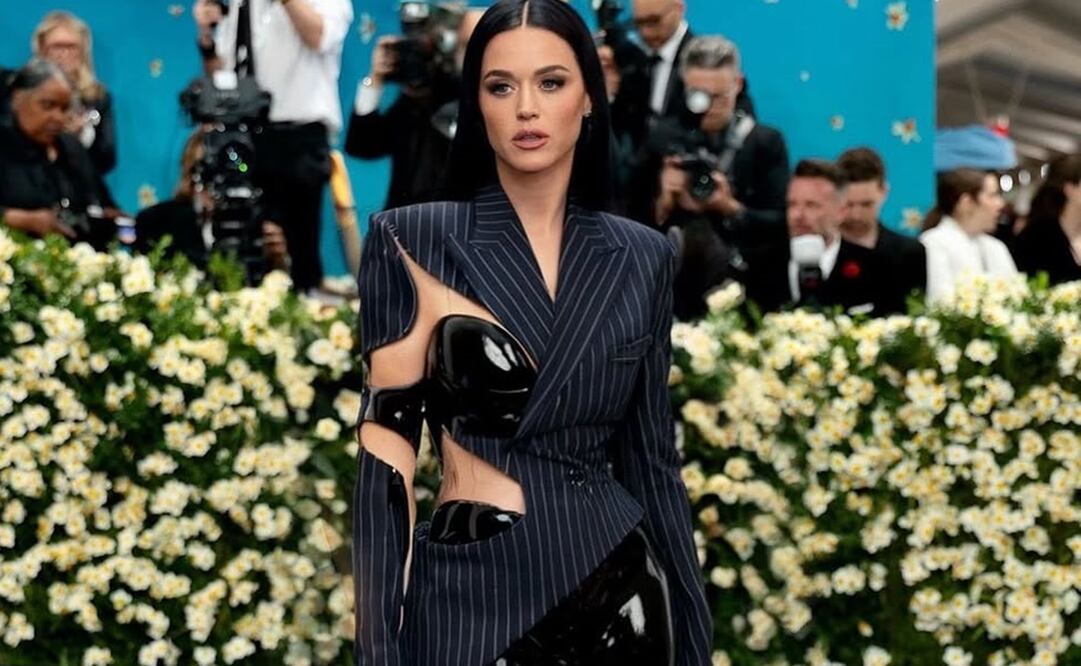 La cantante se hizo viral por "asistir" a la MET Gala. Foto: Instagram.