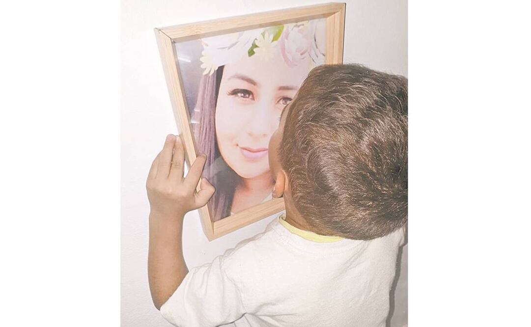 Pie pequeño, como le decía su madre, tenía tres meses cuando falleció Lupita. Foto: Especial.