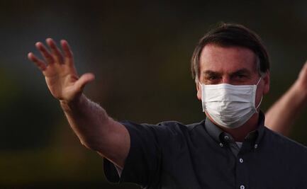 Bolsonaro da nuevamente positivo a coronavirus; seguirá en cuarentena