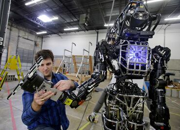 Países buscan frenar producción y uso de "robots asesinos"