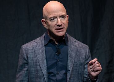 Jeff Bezos respalda incremento de impuesto a empresas en EU
