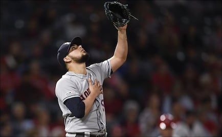 Osuna logra ser el primer mexicano campeón en salvamentos