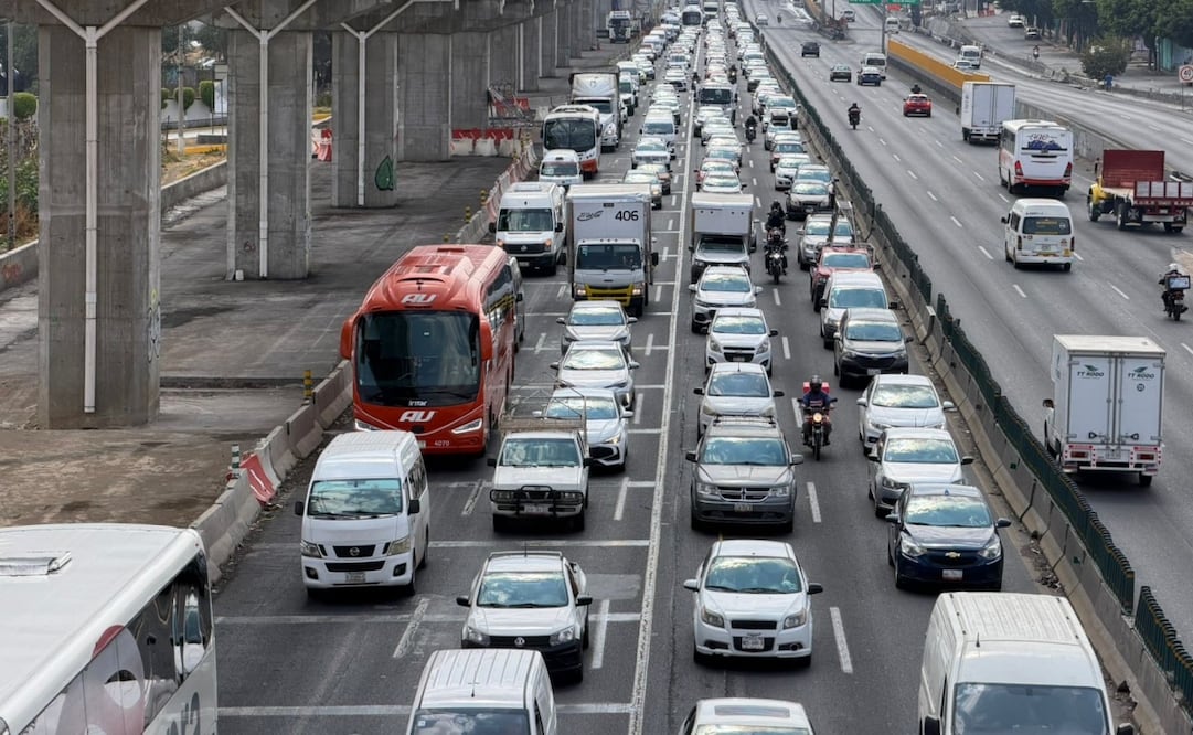 Transportistas concluyen bloqueo en la México-Puebla; reforzarán la seguridad en la zona
FOTO ARCHIVO. Emilio Fernández / EL UNIVERSAL