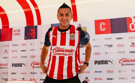 Roberto Alvarado: Se siente ching... ponerte la playera de Chivas