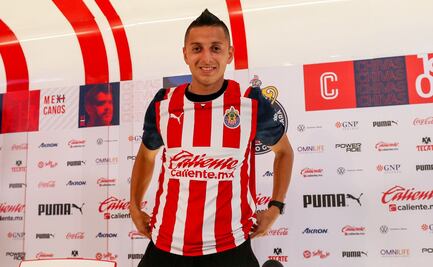 Roberto Alvarado: Se siente ching... ponerte la playera de Chivas