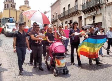 Perú da marcha atrás y saca transexualidad de su lista de trastornos mentales